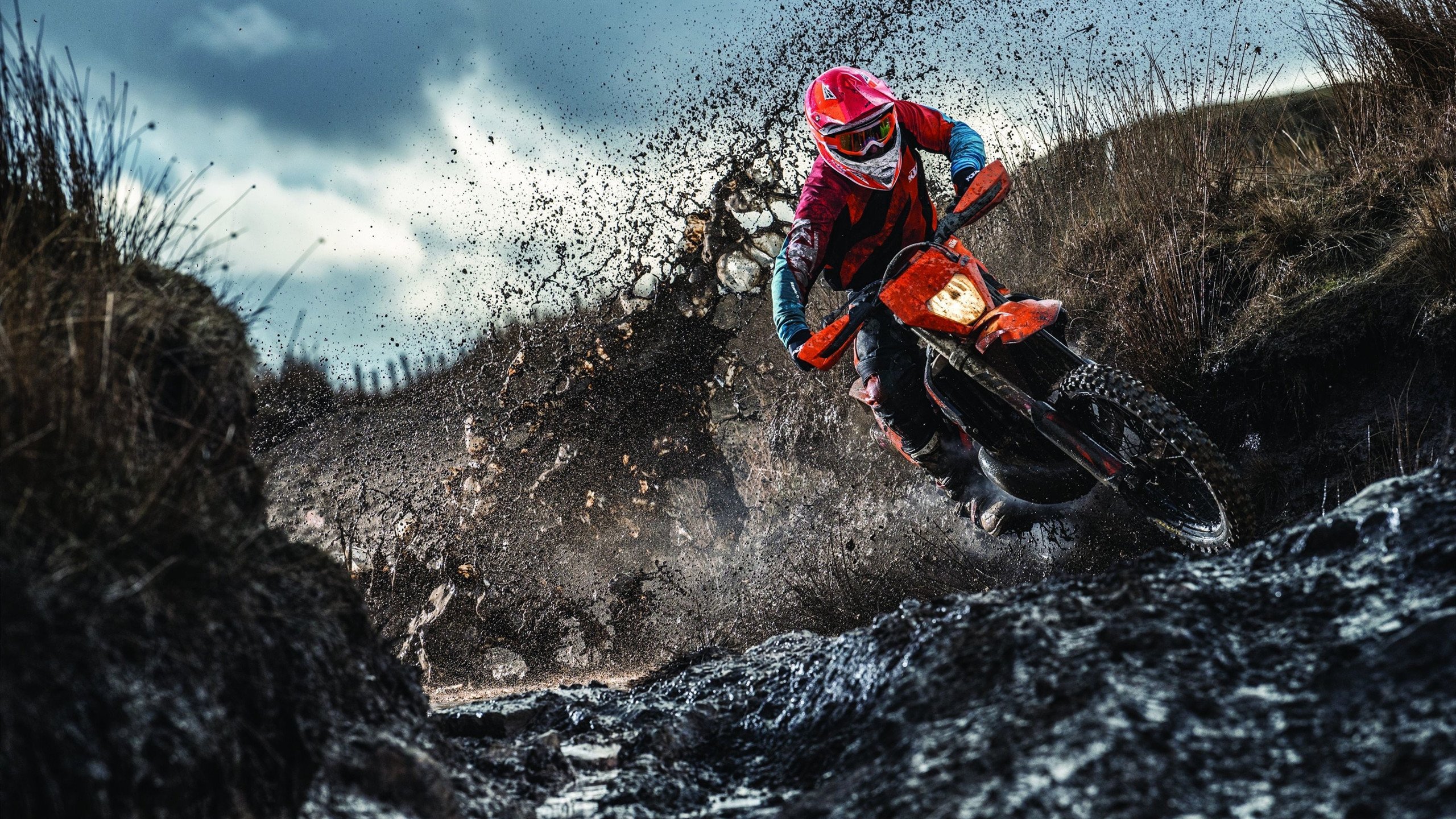 雷恩强势拿下洪都拉斯,厄德高扛起全队,一场定义赛季的胜利