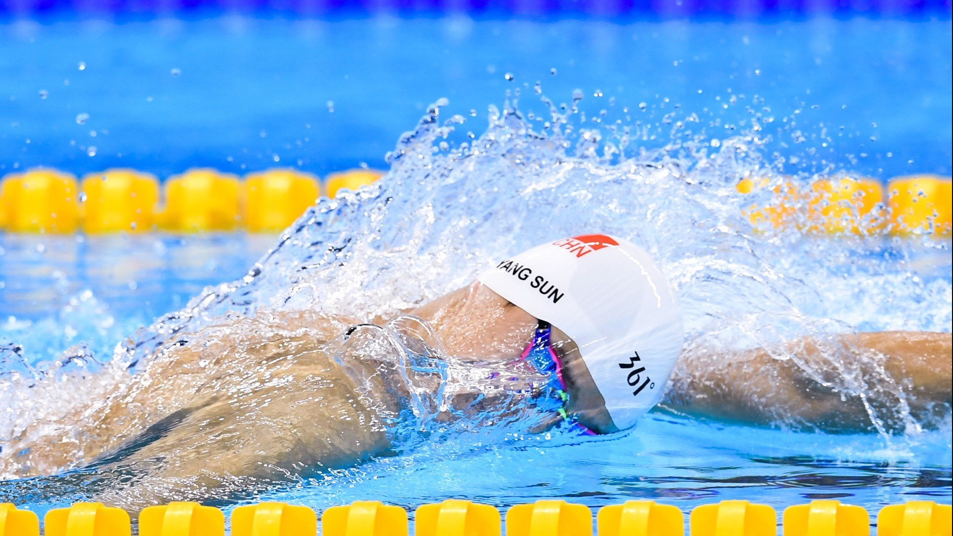 从几内亚到罗马，奥利维耶的逆袭哲学与F1年度争冠的终极接管