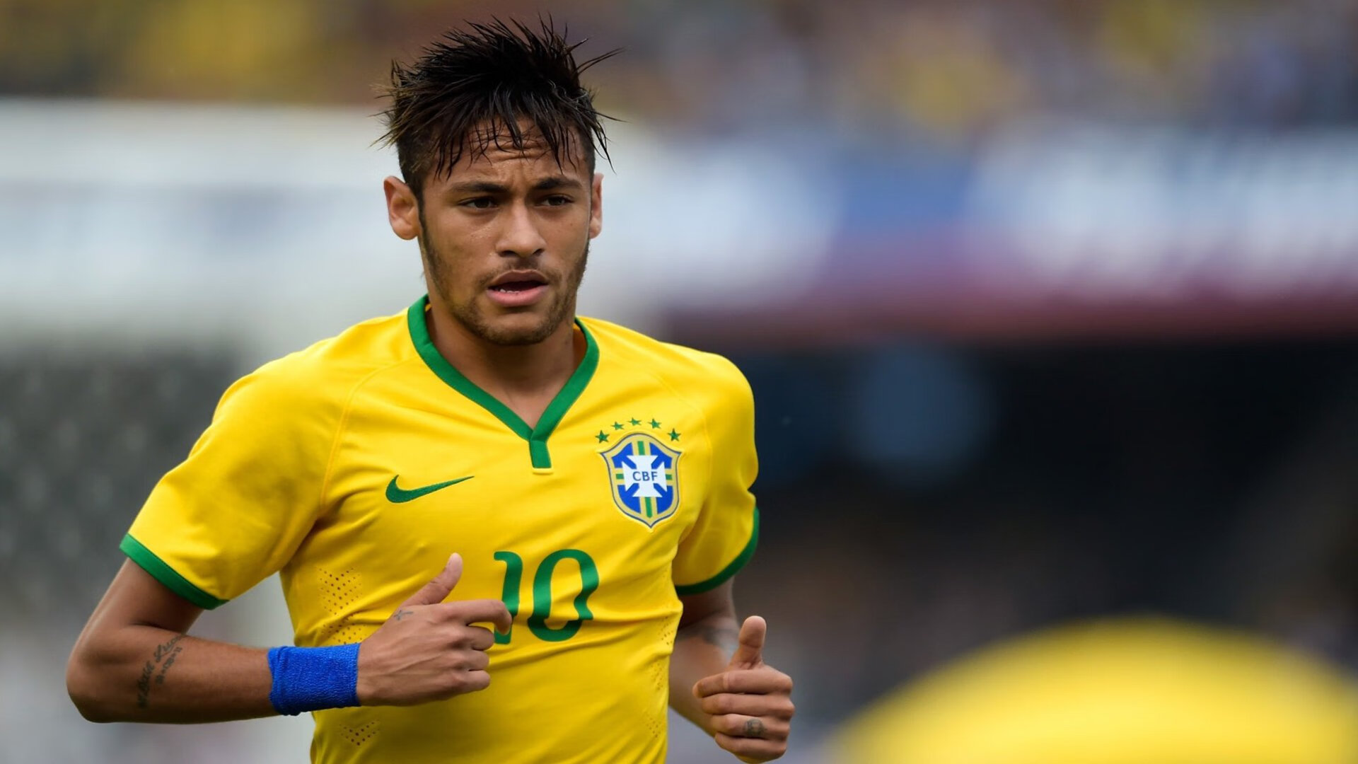 沙漠玫瑰与钢铁战车，当阿尔及利亚的坚韧遇上多特蒙德的闪电，唯有莱奥如恒星闪耀