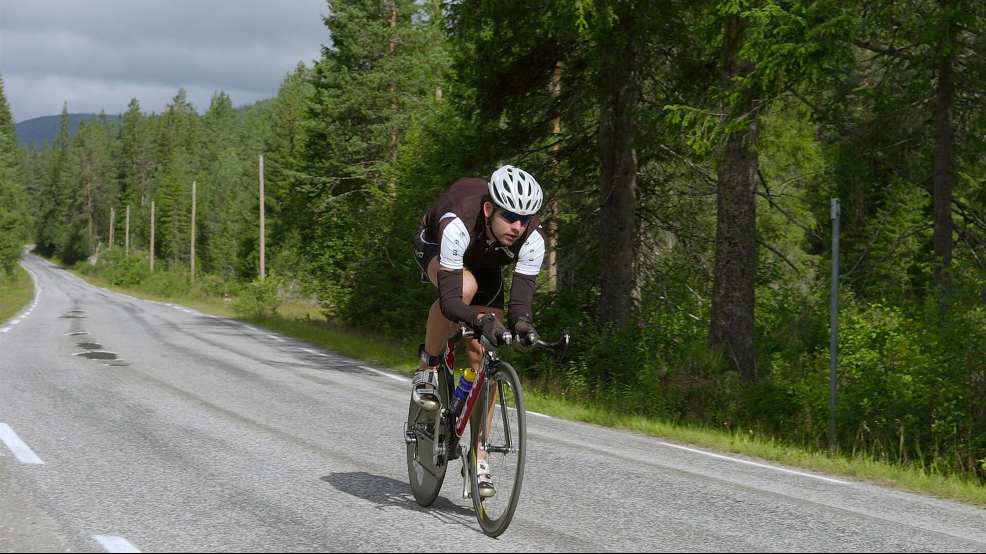 萨拉赫一手掌控比赛走势，新西兰冲垮塞内加尔的战术启示